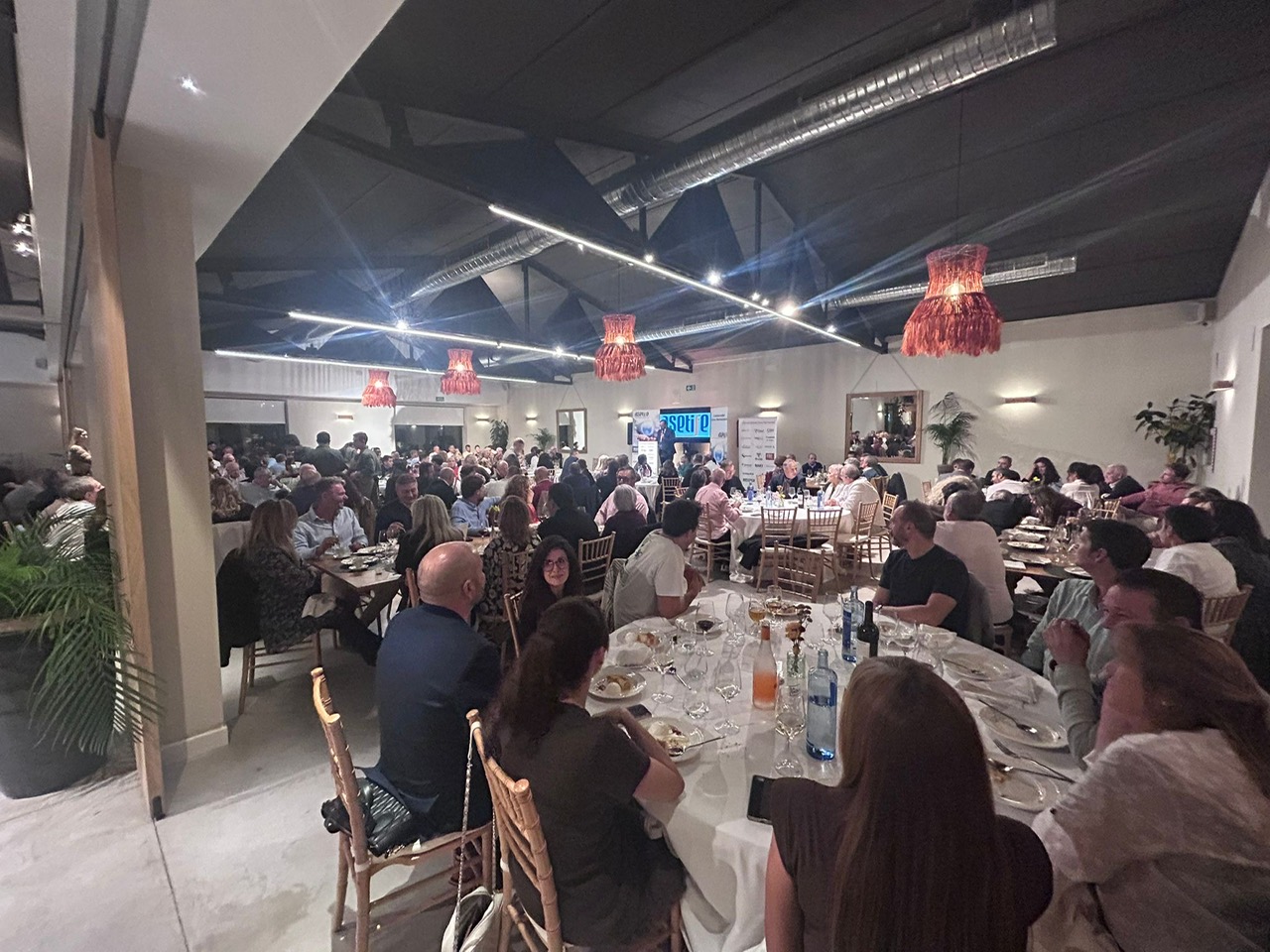 834a24ce 65b1 4119 b236 0041c5456fad - ASETIFE celebra su tradicional Cena de Hermandad reuniendo a más de 220 profesionales del sector en Toledo