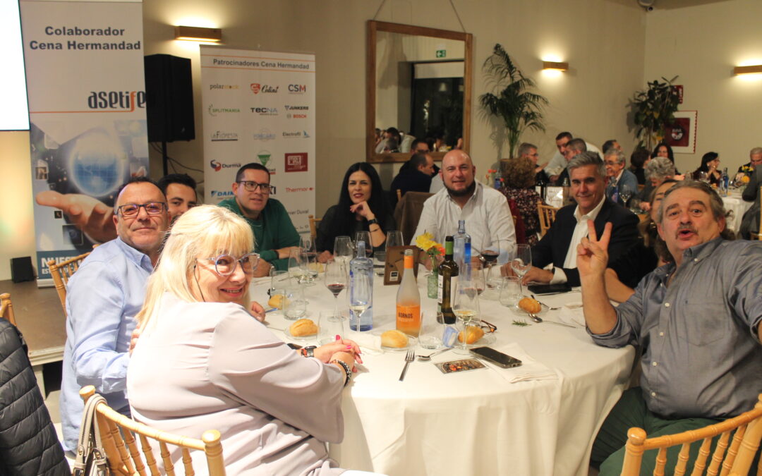 ASETIFE agradece el apoyo de Splitmania en su Cena de Hermandad